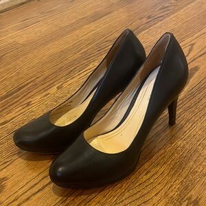 Cole Haan Black Leather Pumps